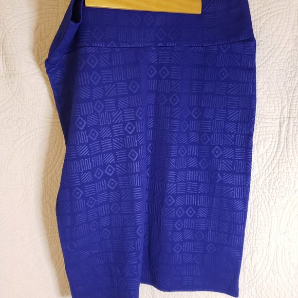 Large - LuLaRoe Cassie Skirt - Picture 4 of 5